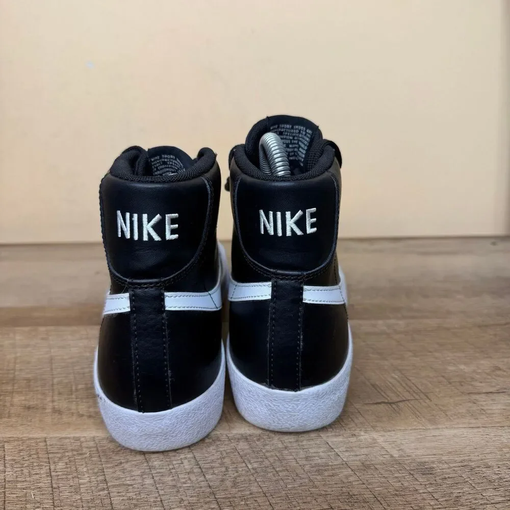 Nike blazer mid